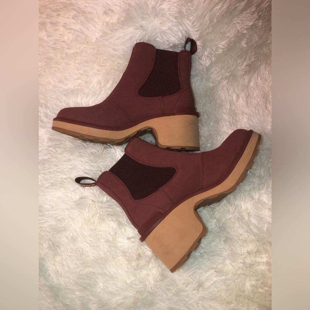 Sorel Women's Hi-Line Heel Chelsea Boots - Umber,Spice size 6.5 NWOB - Picture 4 of 16